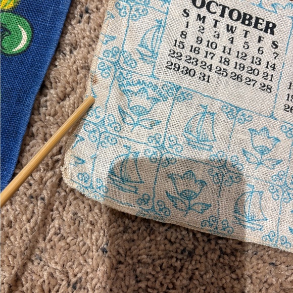 Lot 8 Vintage 60s 70s Linen Calendar Towels Country Farmhouse Folk Kitchen - Picture 13 of 13